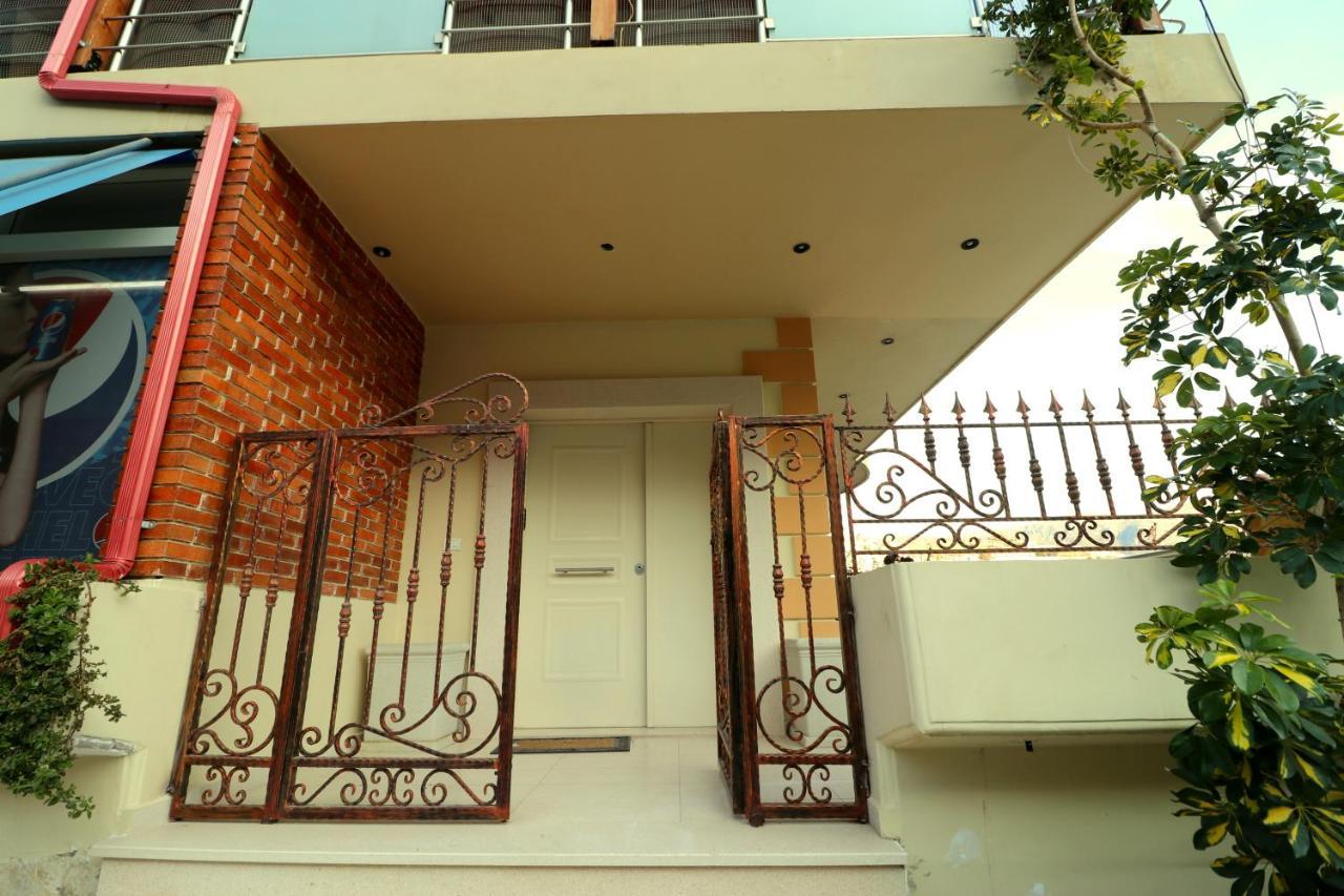 Fegi Rooms Himare Exterior photo